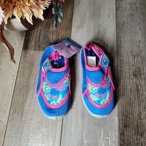 NWT Reel Legends Girls Water Shoes Size 9 Toddler Pink Blue